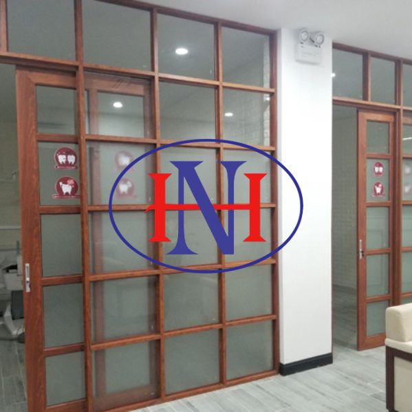 Nếu bạn đang tìm kiếm một giải pháp vách ngăn nhôm kính chất lượng cao, hãy liên hệ ngay với CÔNG TY TNHH CƠ KHÍ XÂY DỰNG HOÀNG NGHĨA để được tư vấn chi tiết và nhận báo giá ưu đãi