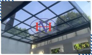 Nếu bạn đang tìm kiếm đơn vị chuyên thi công mái polycarbonate, CÔNG TY TNHH CƠ KHÍ XÂY DỰNG HOÀNG NGHĨA là sự lựa chọn đáng tin cậy