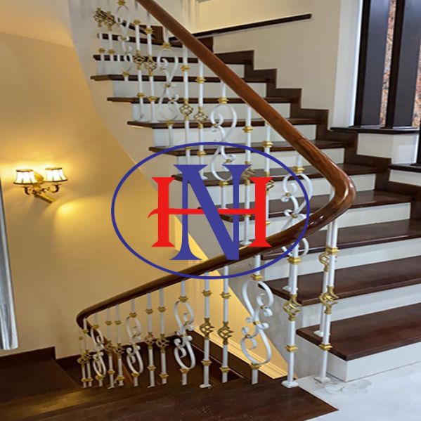 Việc lựa chọn một đơn vị thiết kế và thi công cầu thang sắt chuyên nghiệp là yếu tố quan trọng để đảm bảo chất lượng, tính thẩm mỹ và độ bền của sản phẩm
