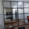 Vách ngăn nhôm kính VNNK1205